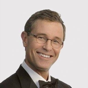 A portrait of Dr. Fred Arnold
